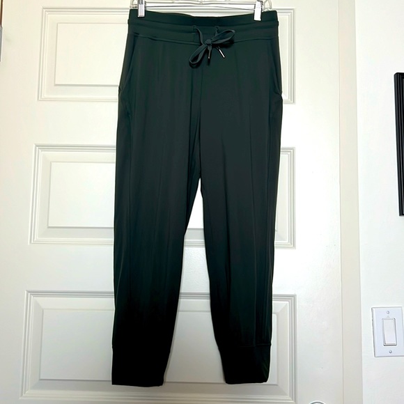 lululemon athletica Pants - Lululemon Ready to Rulu high rise cropped jogger